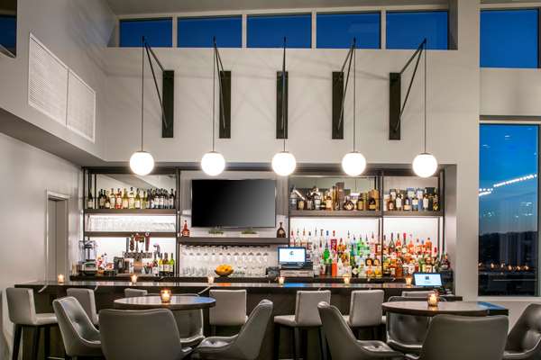 Bar - Hyatt Place Hotel Quad Cities East Moline