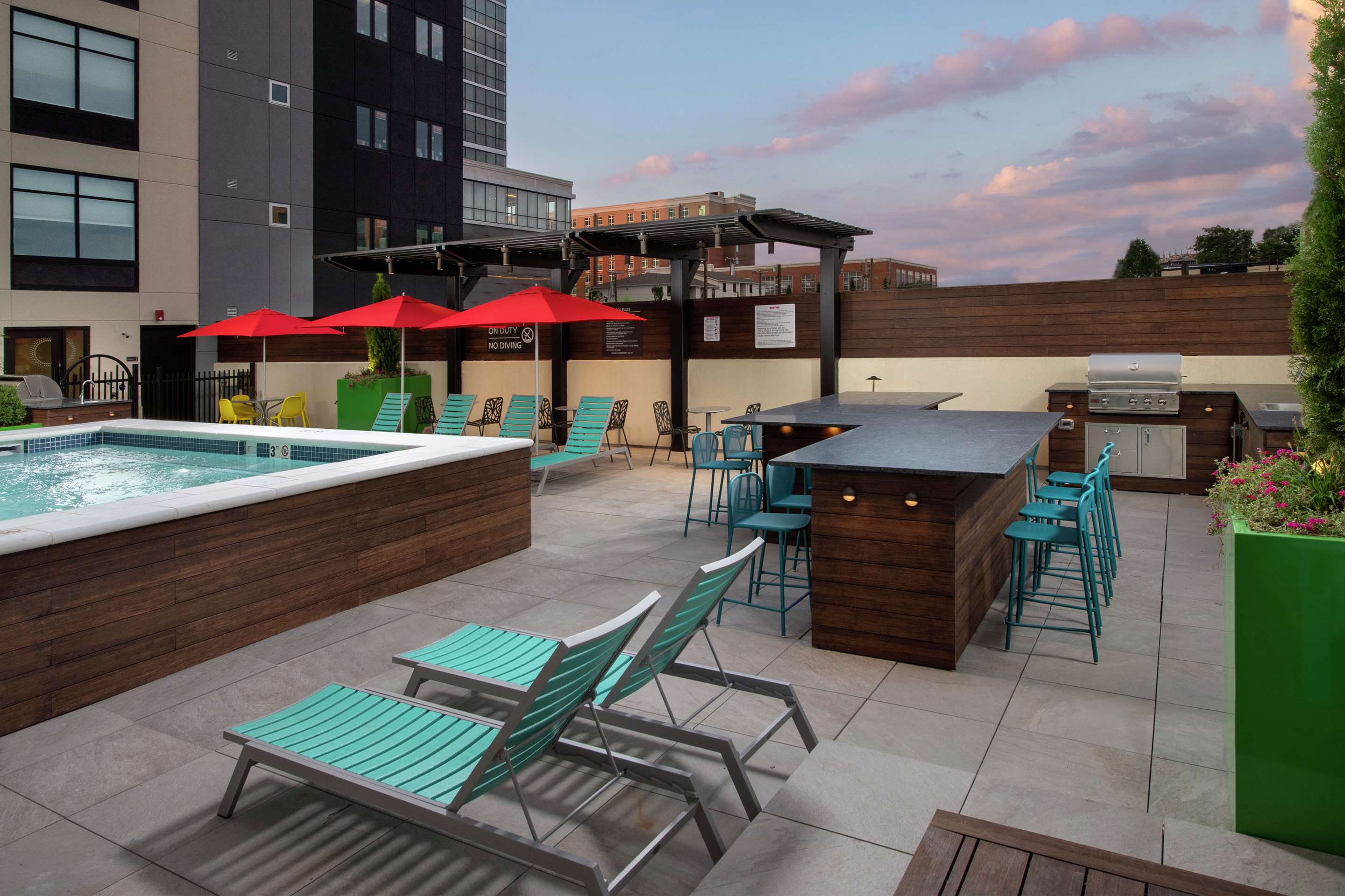 Pool | Home2 Suites by Hilton Nashville Downtown Convention Center