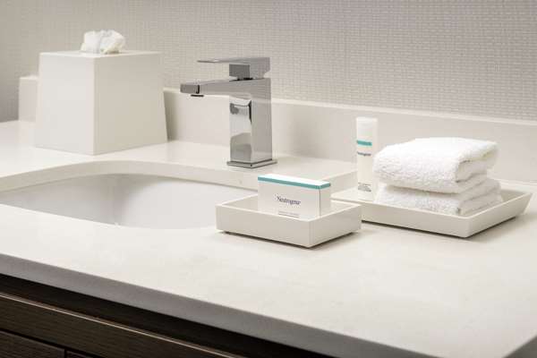  - Home2 Suites by Hilton Downtown Convention Center Nashville