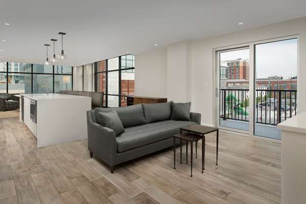  - Home2 Suites by Hilton Downtown Convention Center Nashville