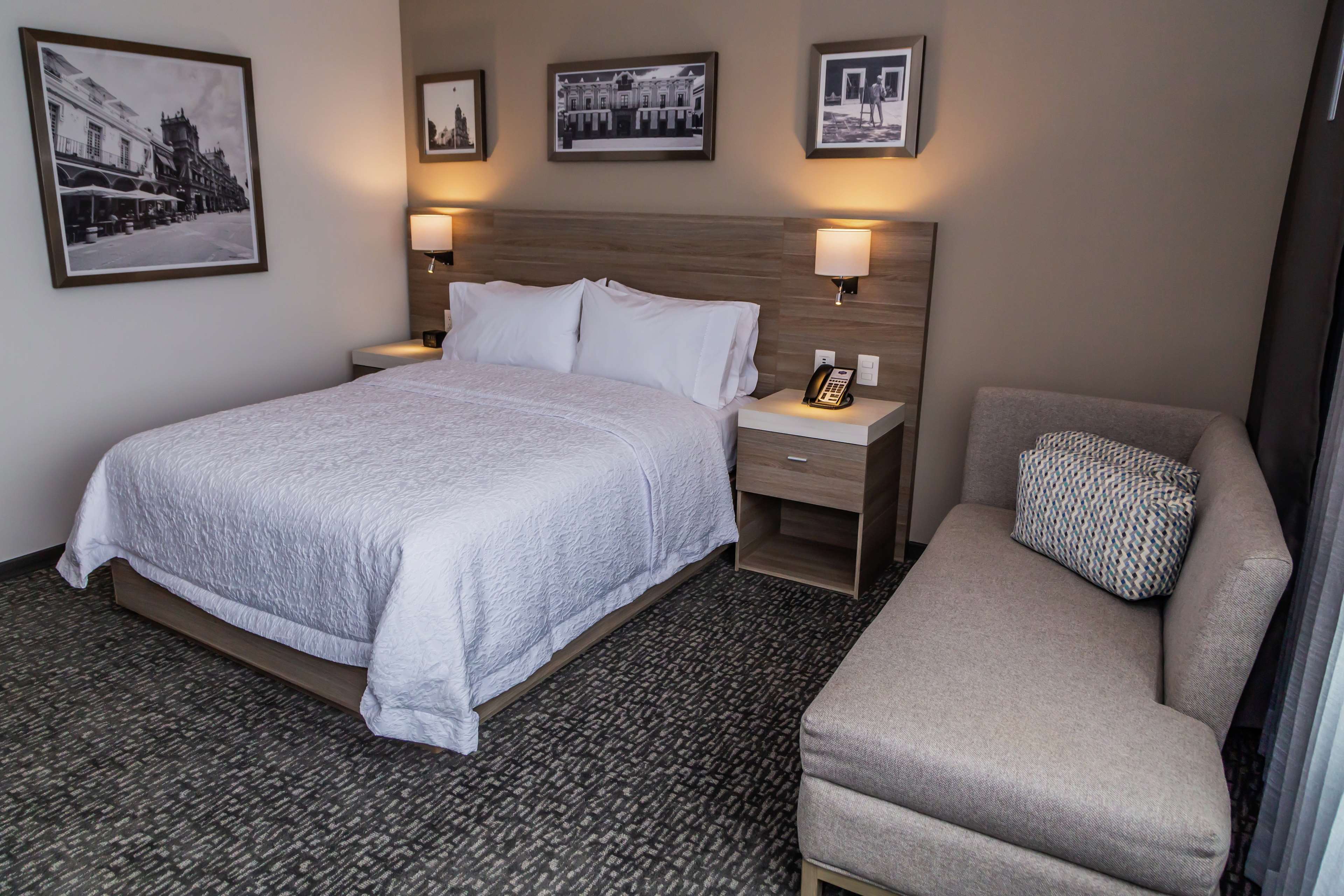 Hampton Inn & Suites by Hilton Puebla Room Type - 1 QN STE MIC FRIDG WTBR NS