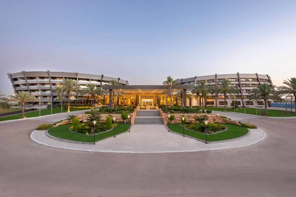 RB Hotel & Convention Center, Alexandria