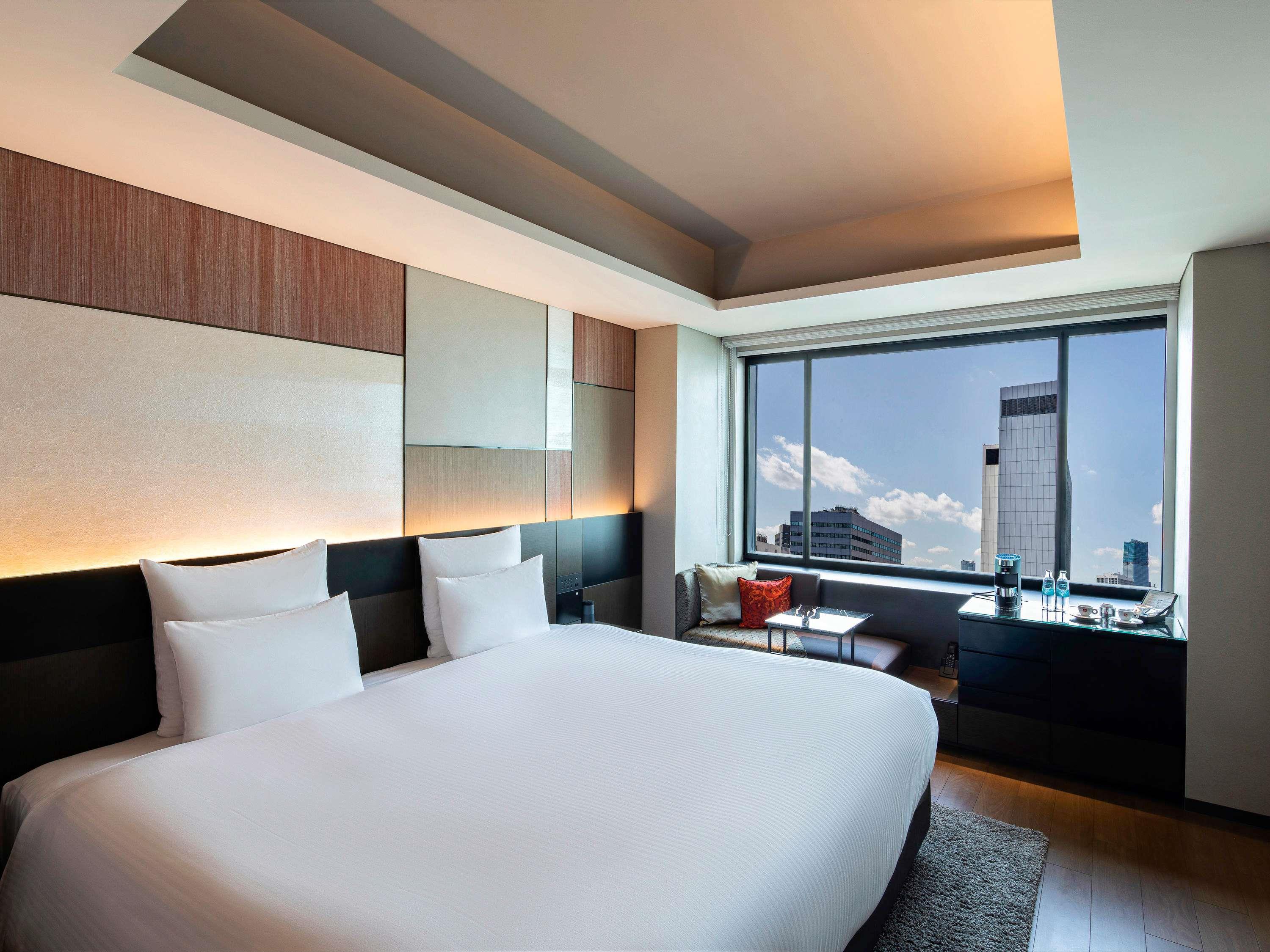 PULLMAN TOKYO TAMACHI Room Type - Deluxe Executive Room, Lounge Access, 1 King Size Bed