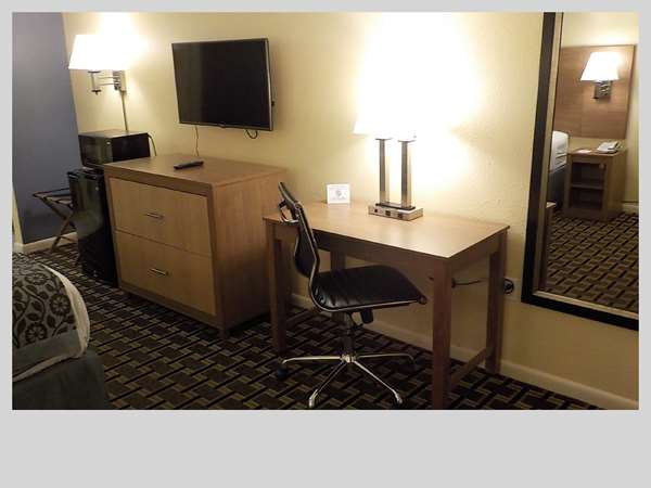  - SureStay Hotel by Best Western Theme Park West Clermont