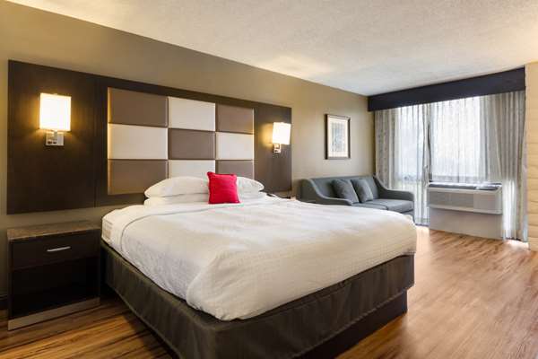  - Red Lion Hotel Monterey