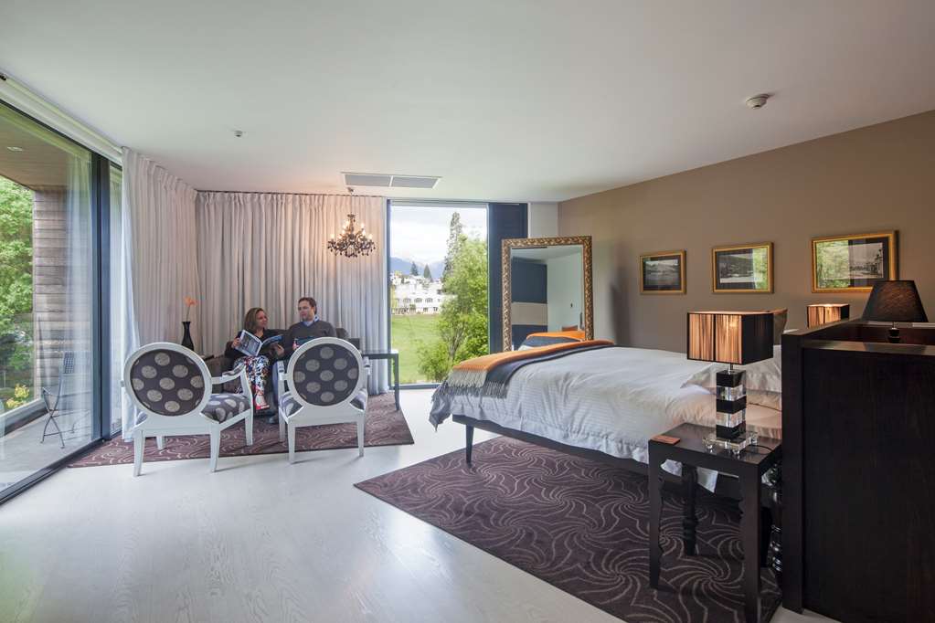 Queenstown Park Boutique Hotel