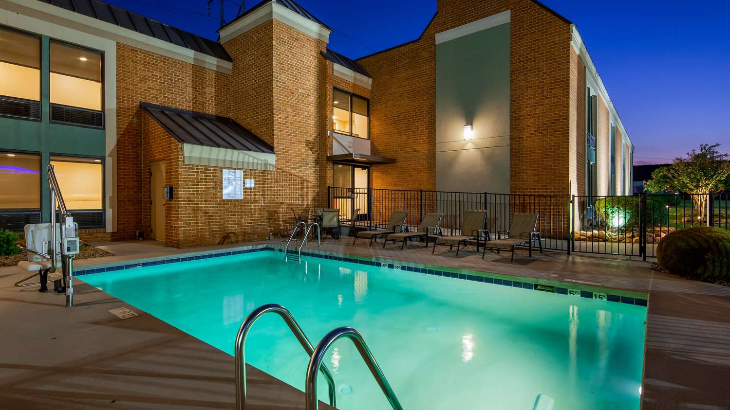 Best Western North Roanoke Hotel Troutville, VA See Discounts