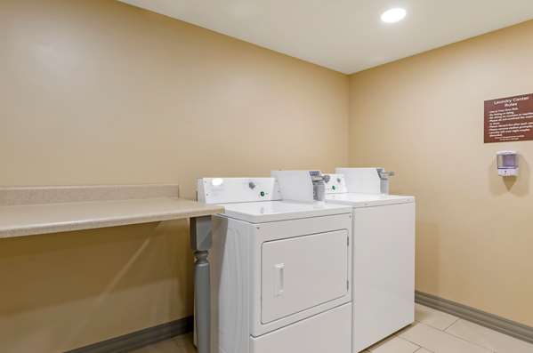  - Best Western North Roanoke Hotel Troutville - I-81, Exit 150A