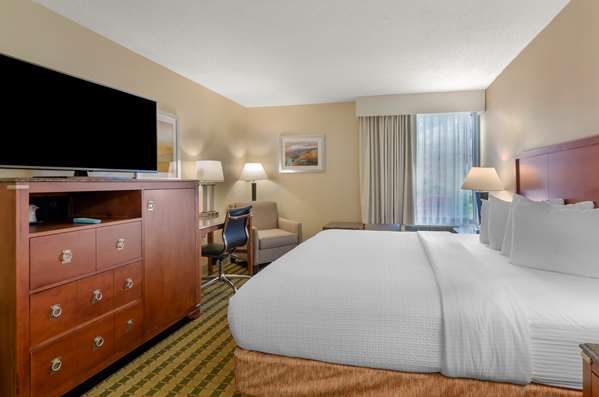  - Best Western North Roanoke Hotel Troutville - I-81, Exit 150A