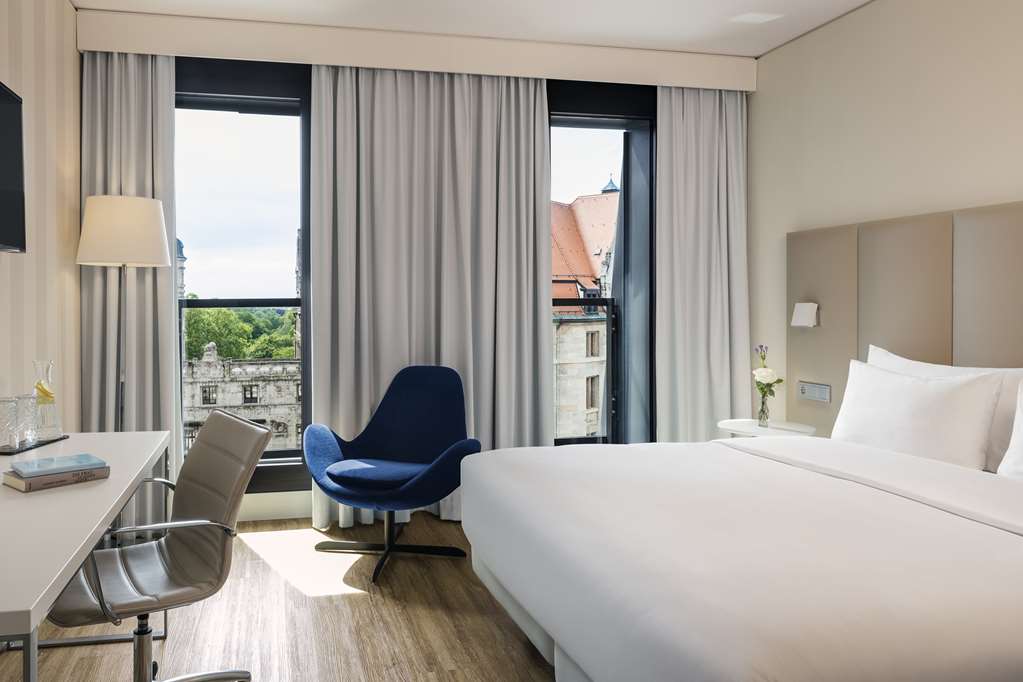 NH LEIPZIG ZENTRUM-guestroom-Guest Room,Guest Room Amenity,On-Site.jpg