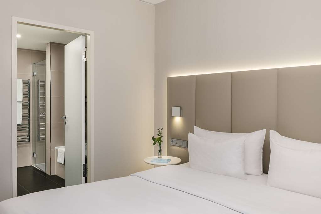 NH LEIPZIG ZENTRUM-guestroom-Guest Room,On-Site.jpg
