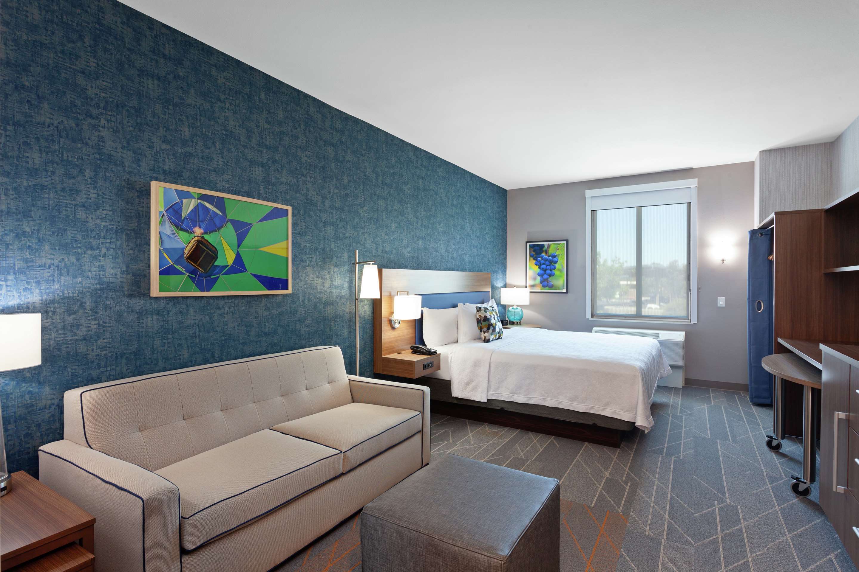 Guest room