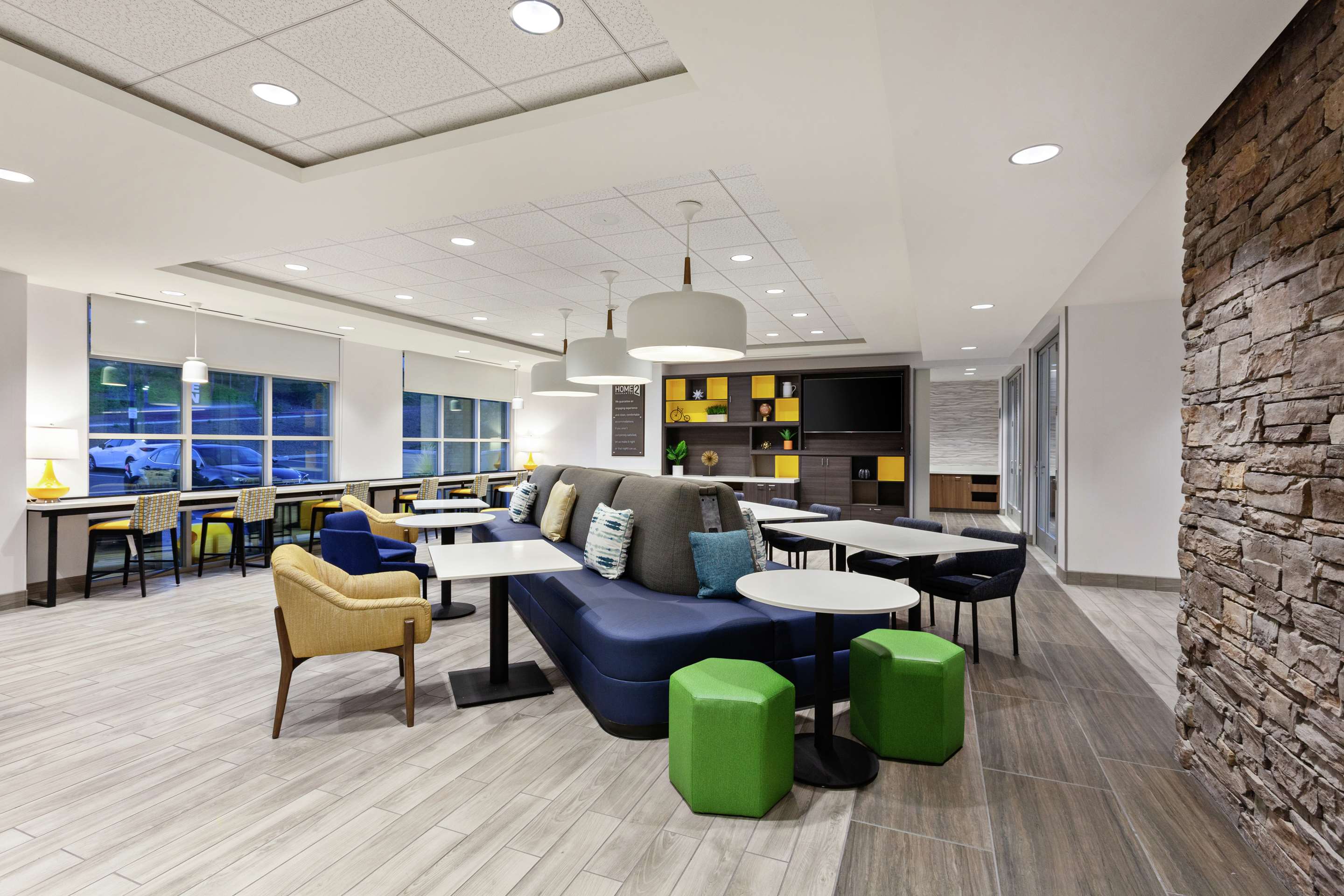 Lobby | Home2 Suites by Hilton Temecula