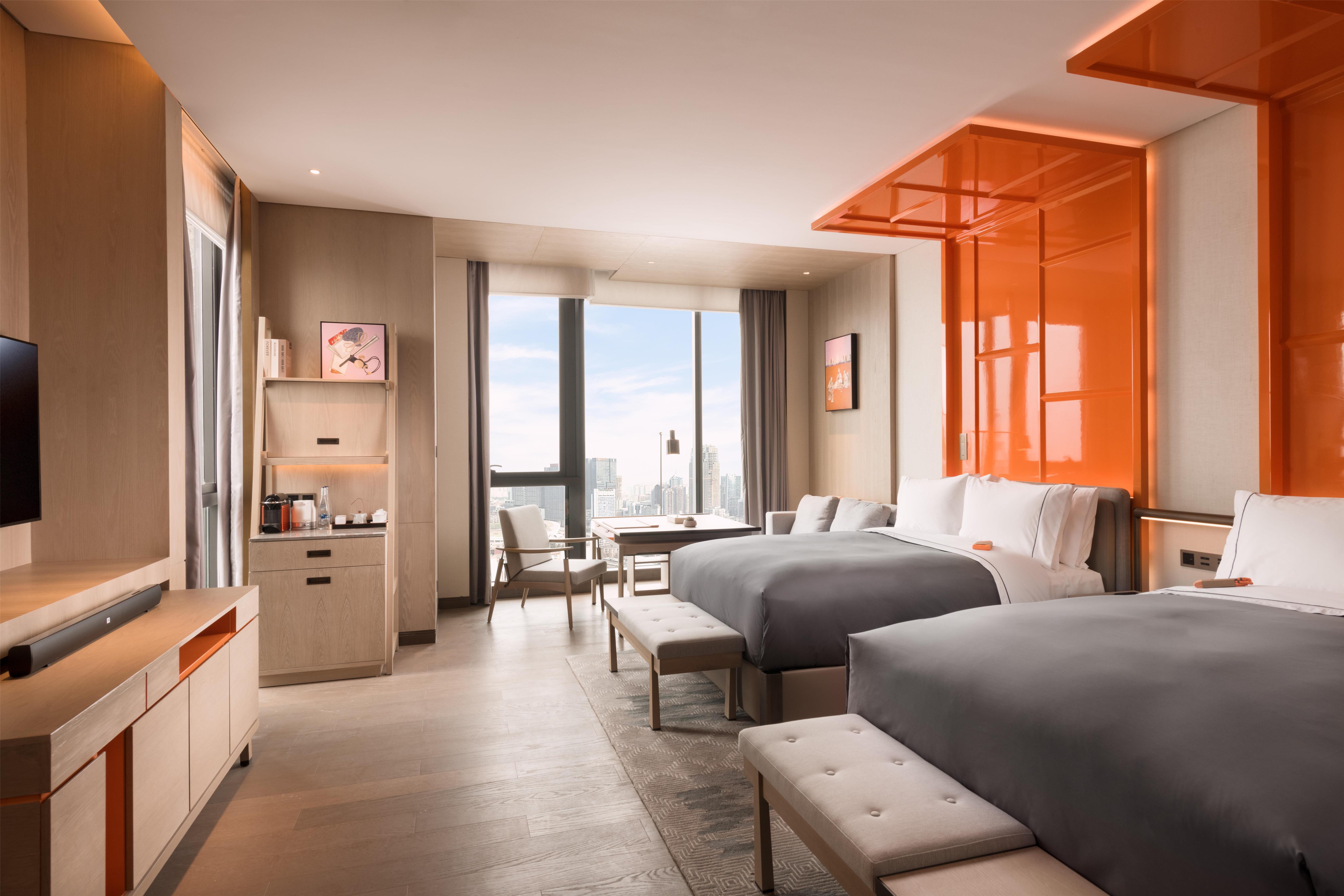 Canopy by Hilton Chengdu City Centre Room Type - 2 QUEEN RM SKL VW