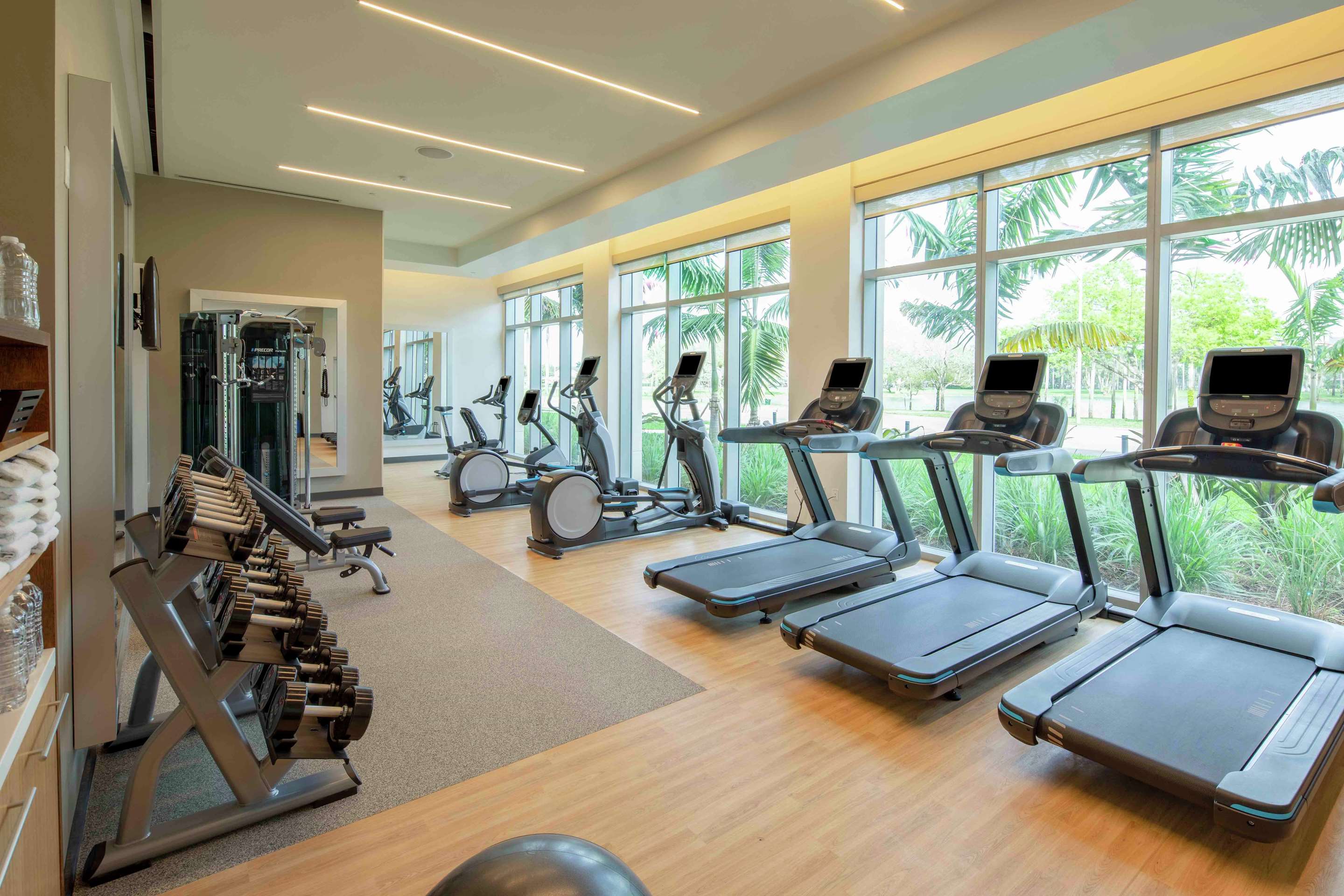 Health club fitness center gym | Hilton Miami Dadeland