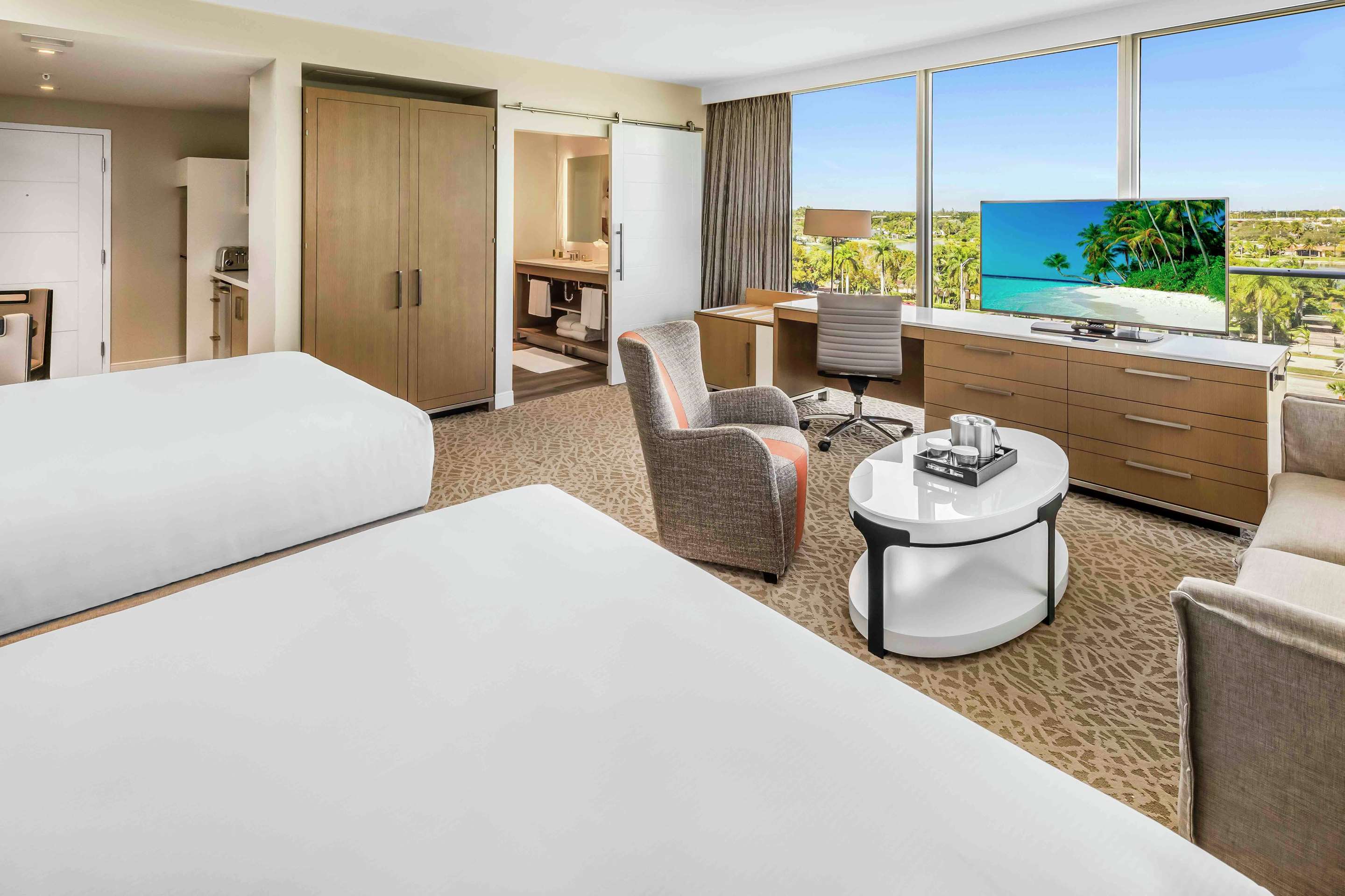 Guest room