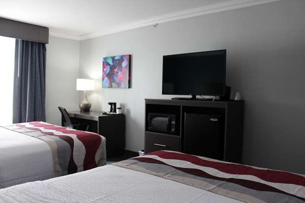  - Best Western Inn & Suites Six Flags San Antonio - I-10, Exit 558