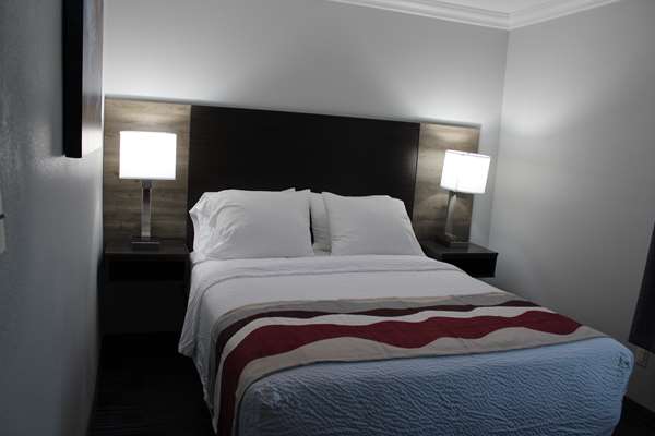 Suite - Best Western Inn & Suites Six Flags San Antonio - I-10, Exit 558