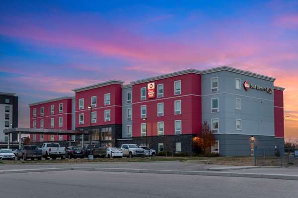 Exterior view - Best Western Plus Airport Inn & Suites Saskatoon