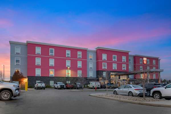 Exterior view - Best Western Plus Airport Inn & Suites Saskatoon