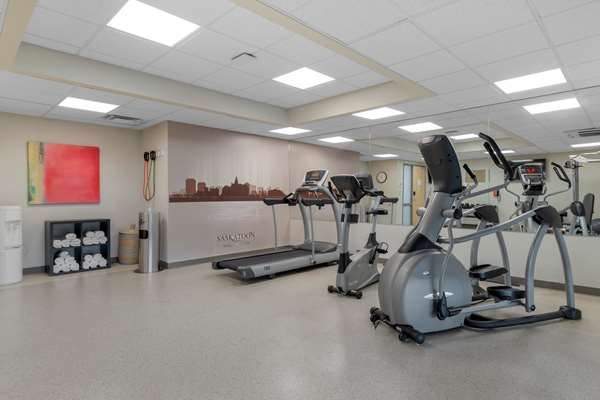 Fitness/ Exercise Room - Best Western Plus Airport Inn & Suites Saskatoon