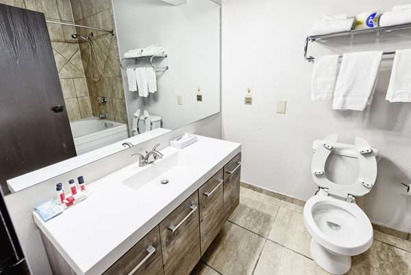  - Super 8 Hotel High Point