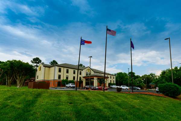 Exterior view - Super 8 Hotel High Point