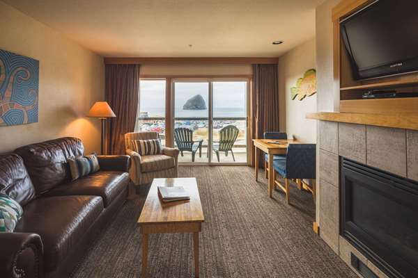  - Inn at Cape Kiwanda Pacific City