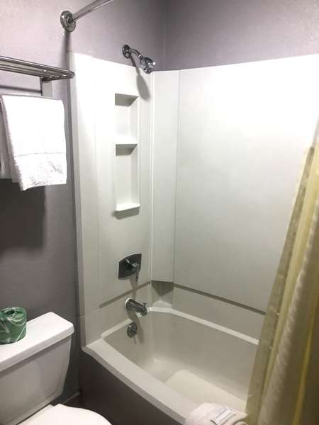  - Americas Best Value Inn Brinkley - I-40, Exit 216