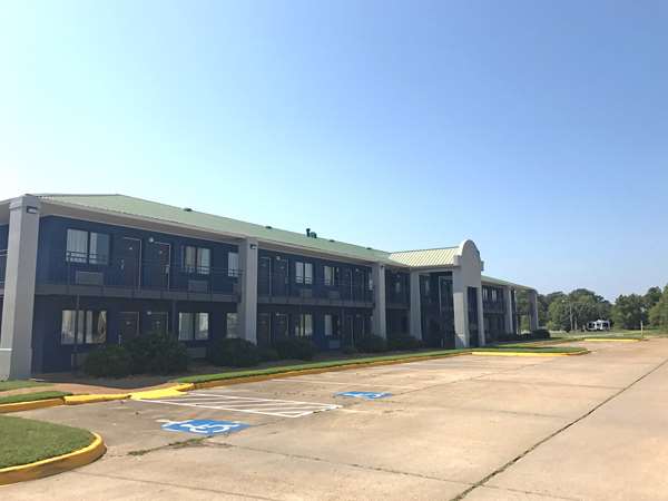 Exterior view - Americas Best Value Inn Brinkley - I-40, Exit 216