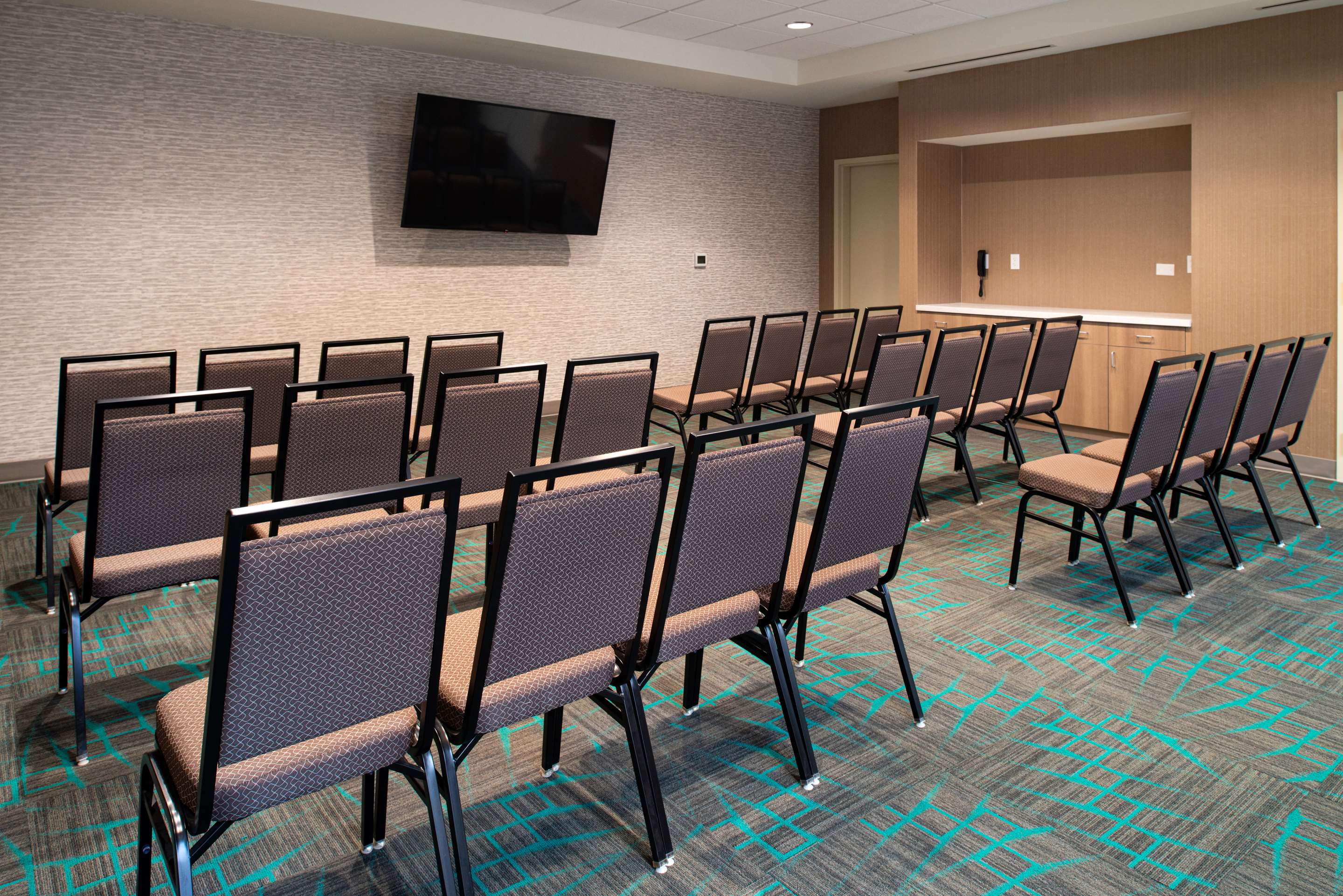 Meeting Room | Home2 Suites by Hilton Charlotte Mooresville