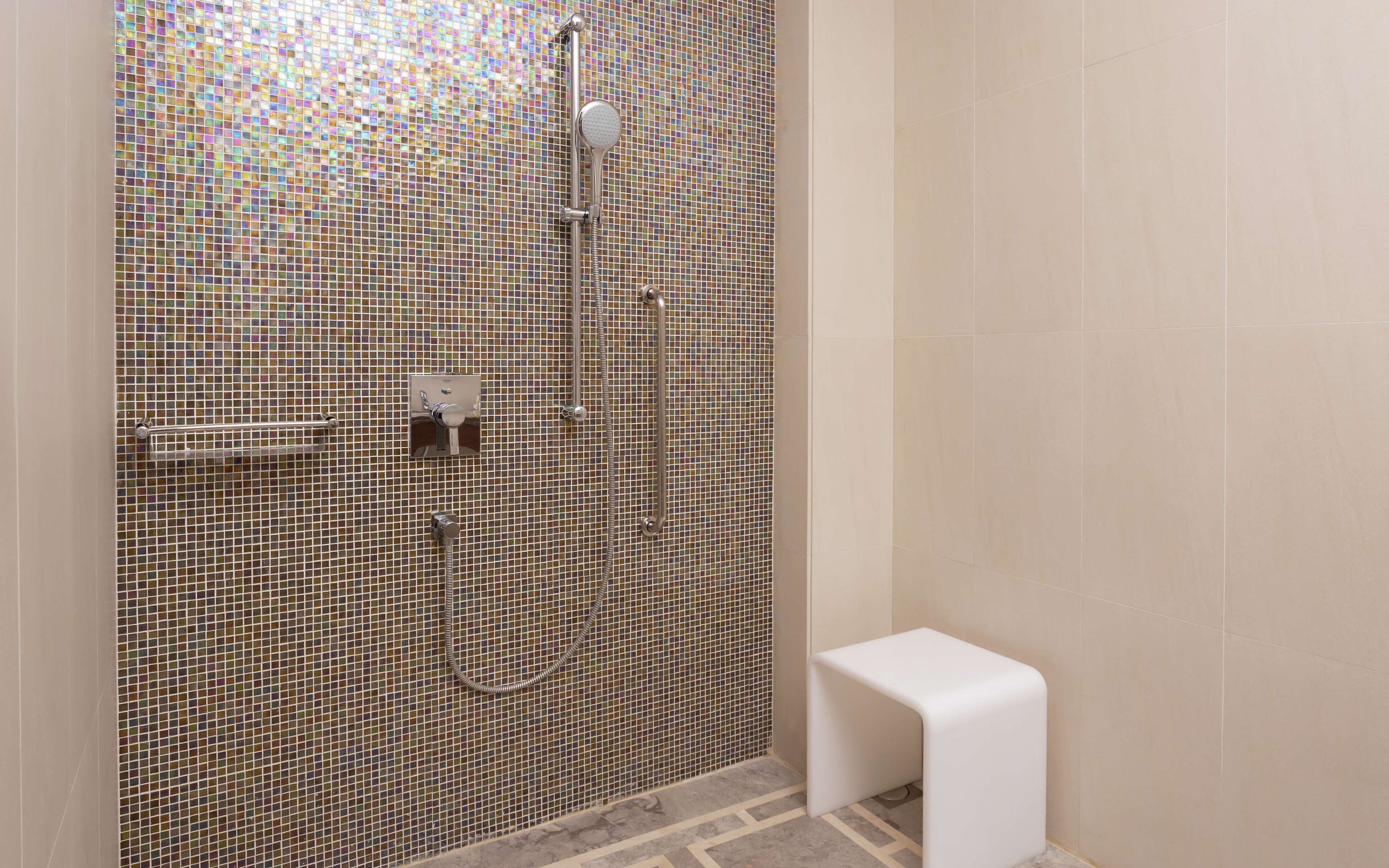 Hilton Dushanbe Room Type - KING ACCESSIBLE ROOM