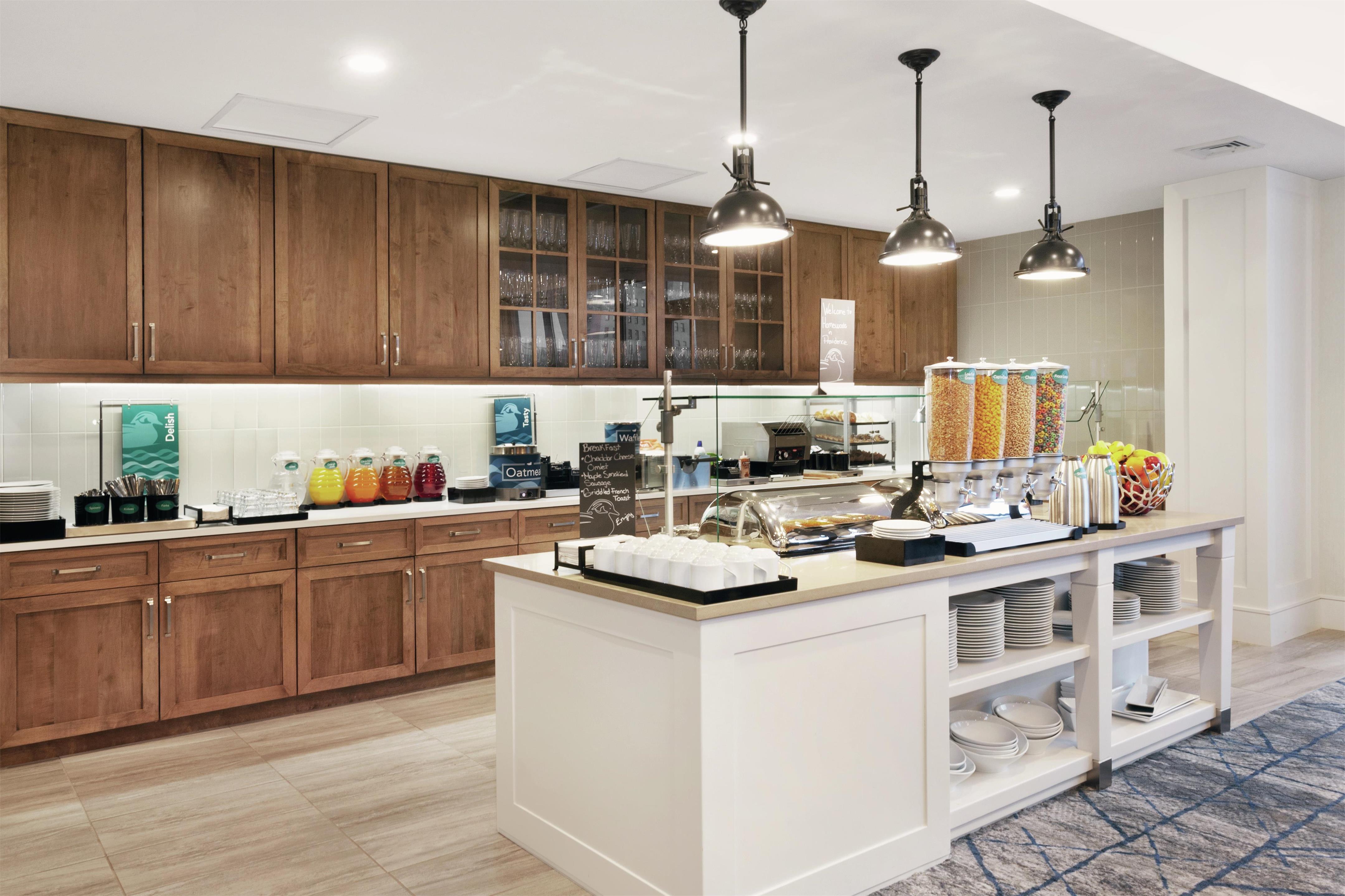Restaurant | Homewood Suites by Hilton Providence Downtown