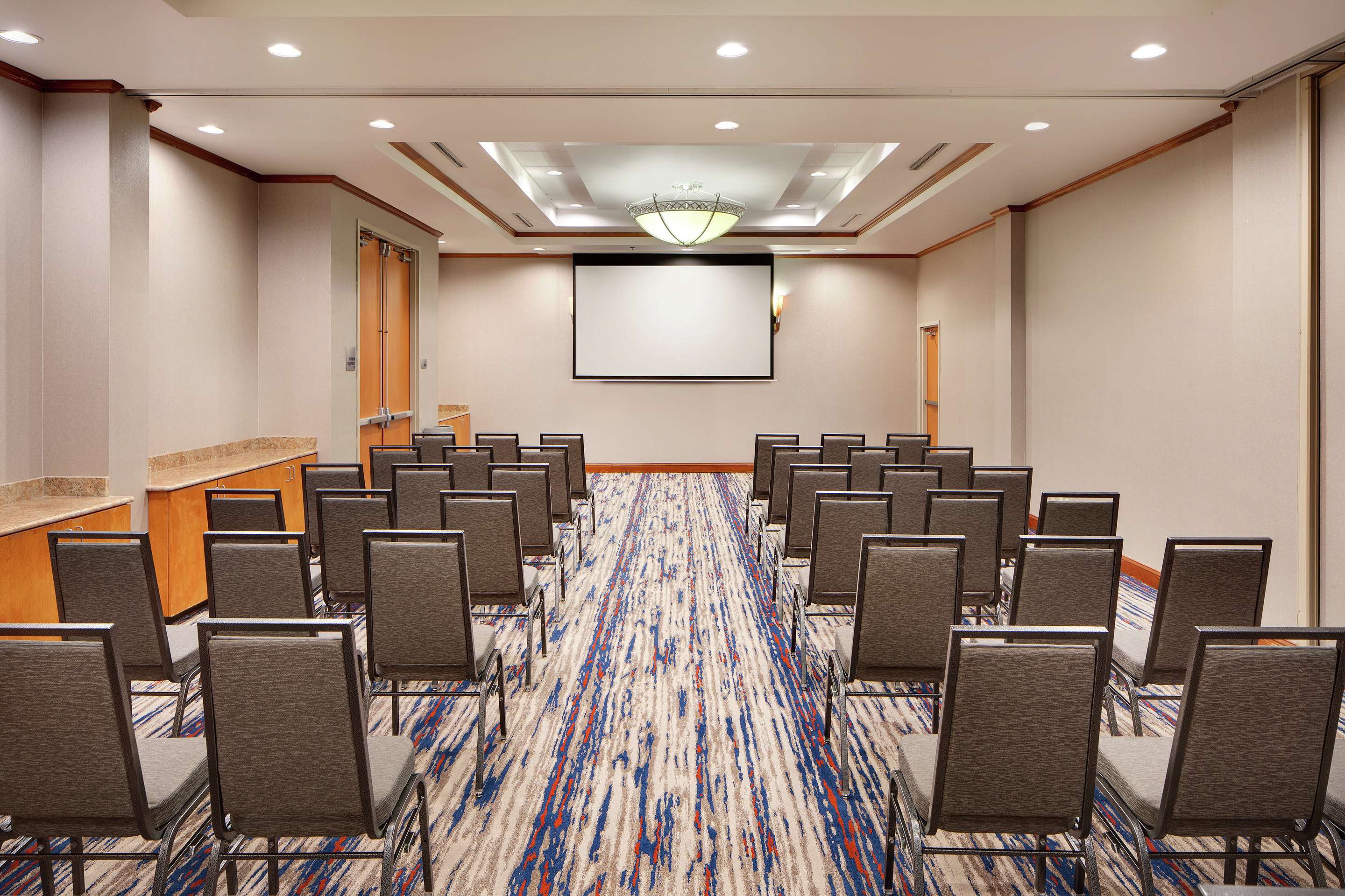 Meeting Room | DoubleTree by Hilton Richmond Airport