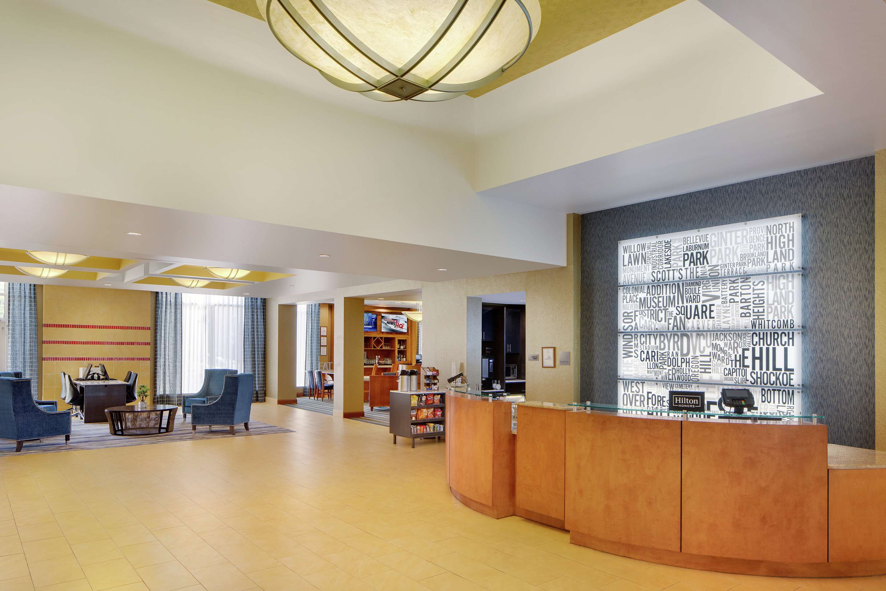 Lobby | DoubleTree by Hilton Richmond Airport