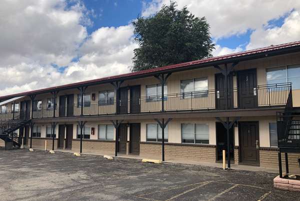 Exterior view - Travelodge Salina