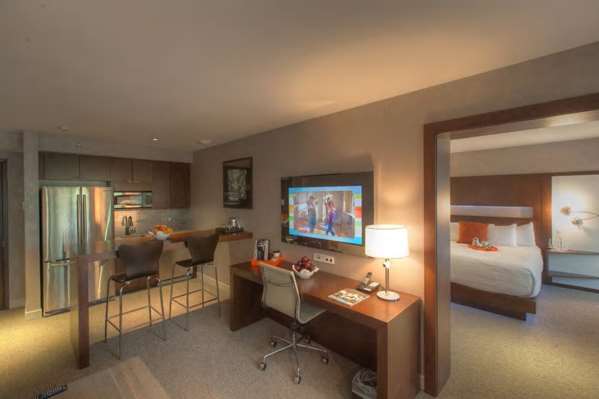  - J House Hotel Greenwich - I-95, Exit 5