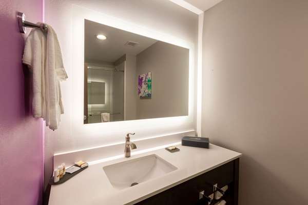  - La Quinta Inn & Suites Lafayette