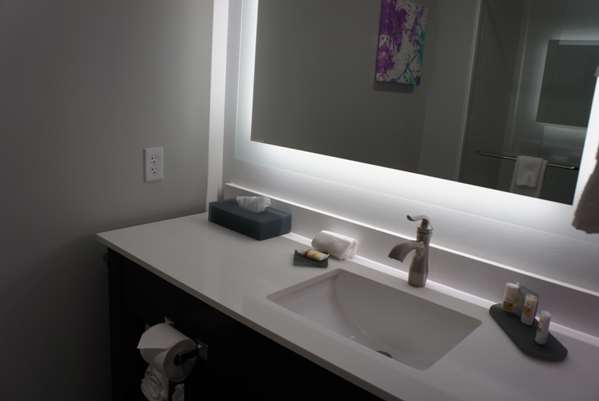  - La Quinta Inn & Suites Lafayette