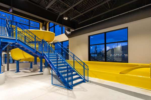 Pool - Microtel Inn & Suites by Wyndham Mont Tremblant