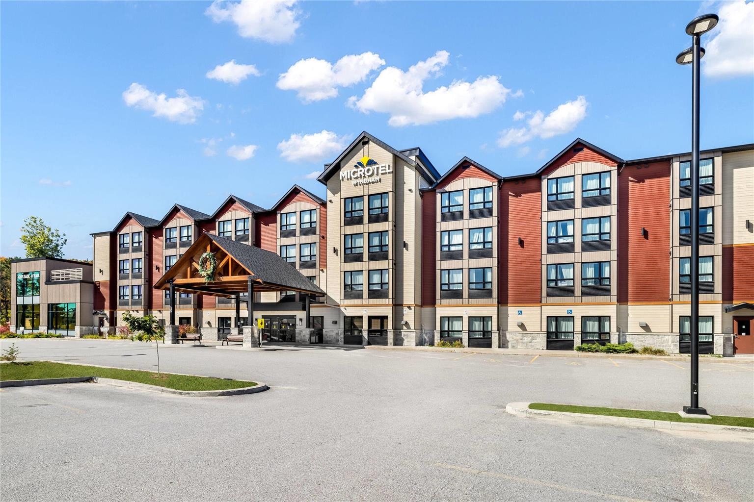 Microtel Inn & Suites Mont-Tremblant
