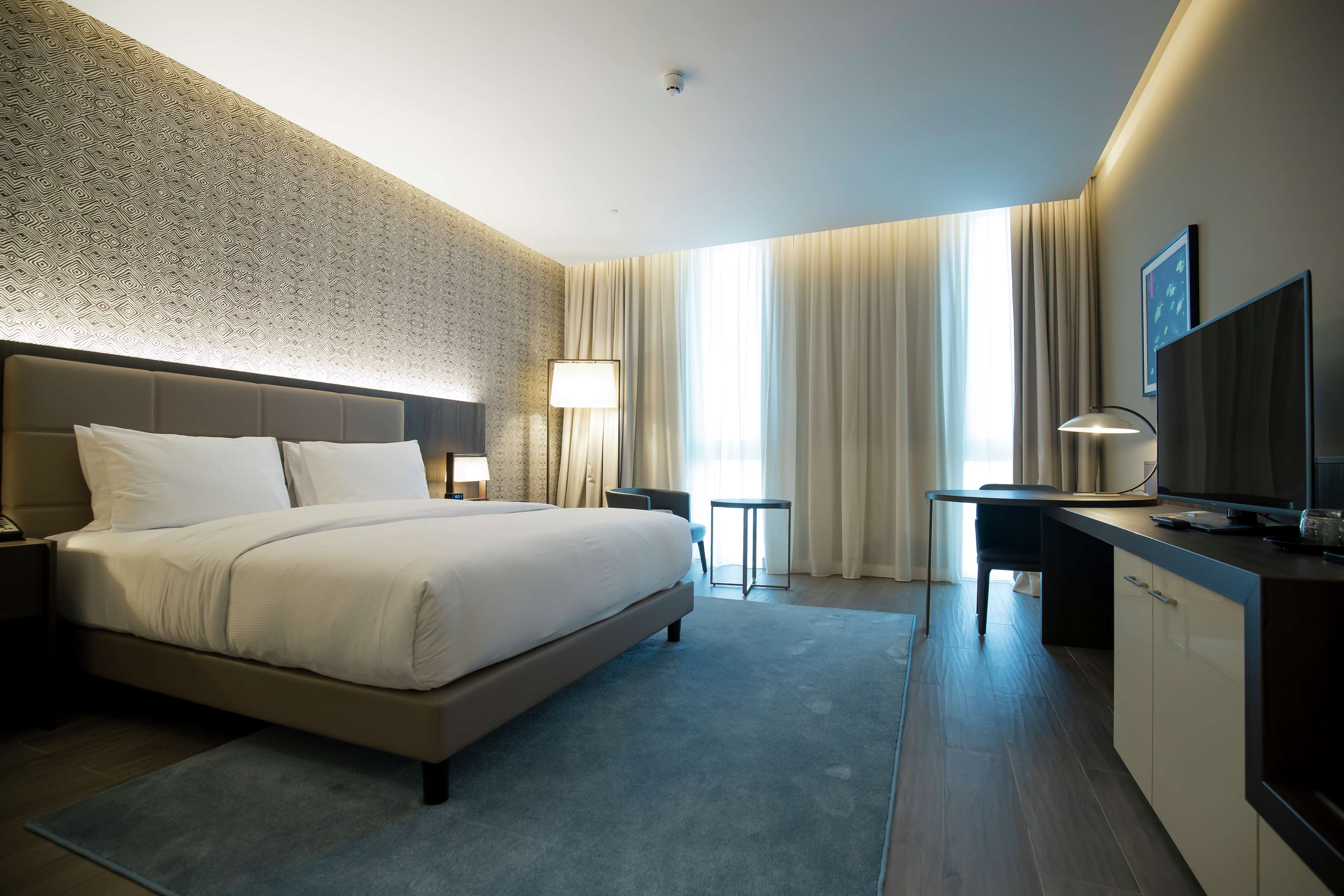 Doubletree by Hilton Pointe-Noire Room Type - KING DELUXE ROOM