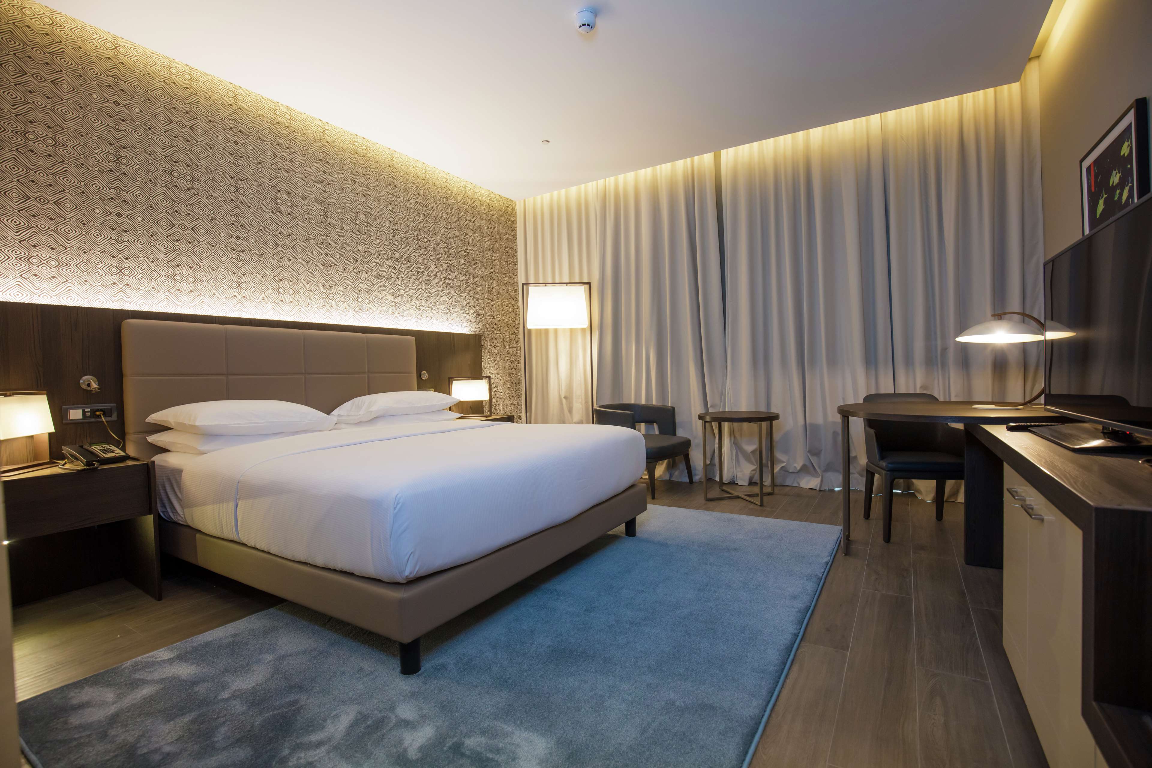 Doubletree by Hilton Pointe-Noire Room Type - KING GUEST ROOM
