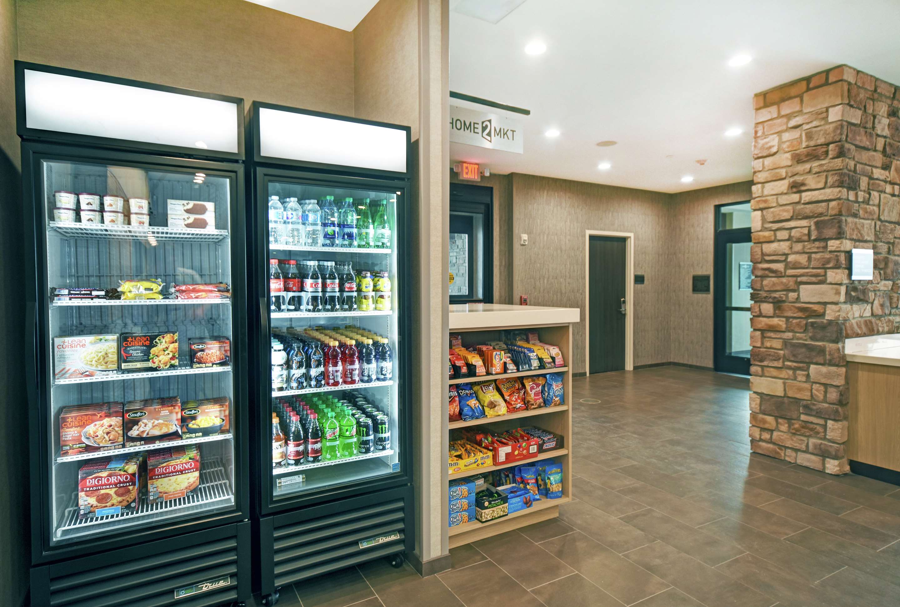 Restaurant | Home2 Suites by Hilton Beloit