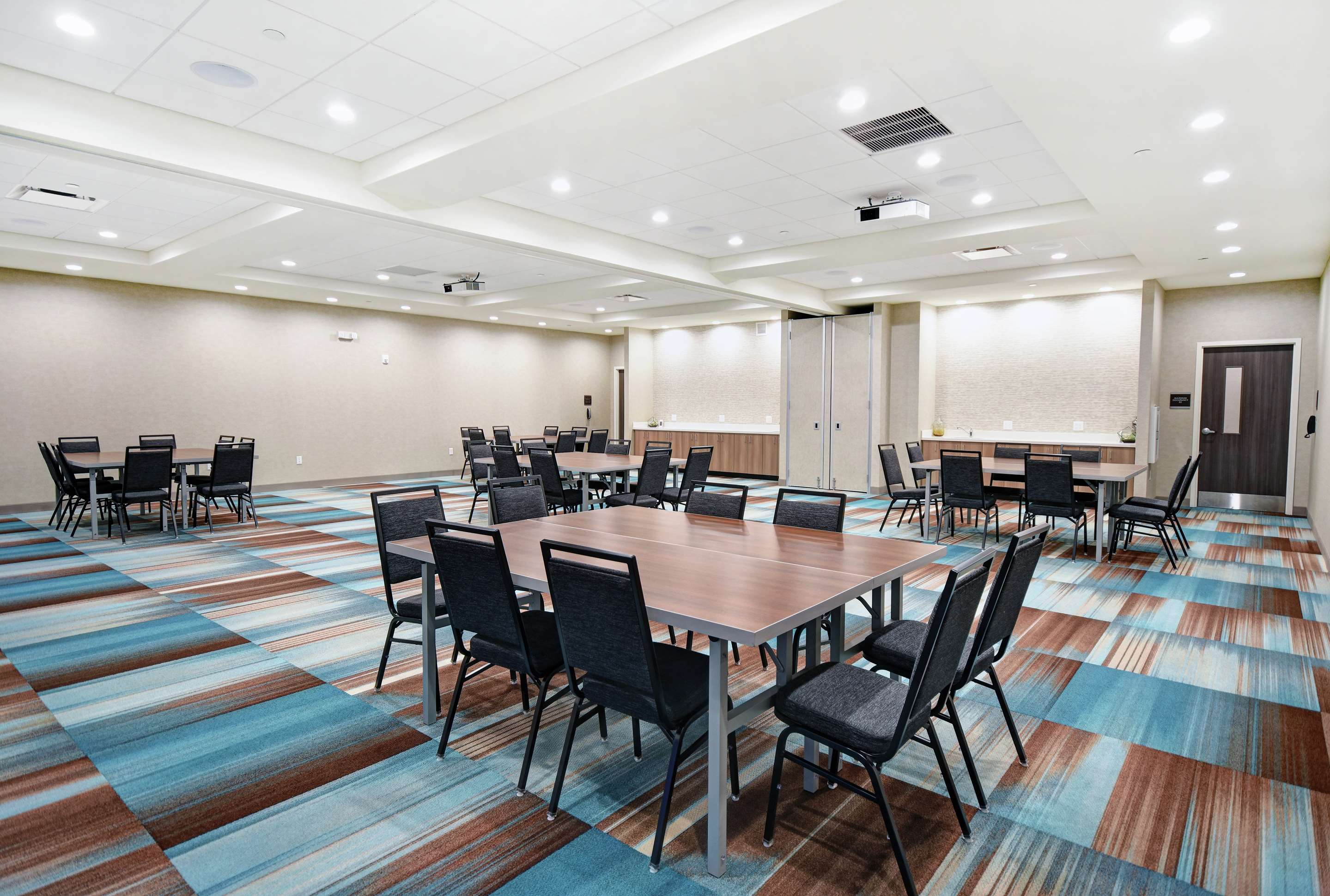 Meeting Room | Home2 Suites by Hilton Beloit