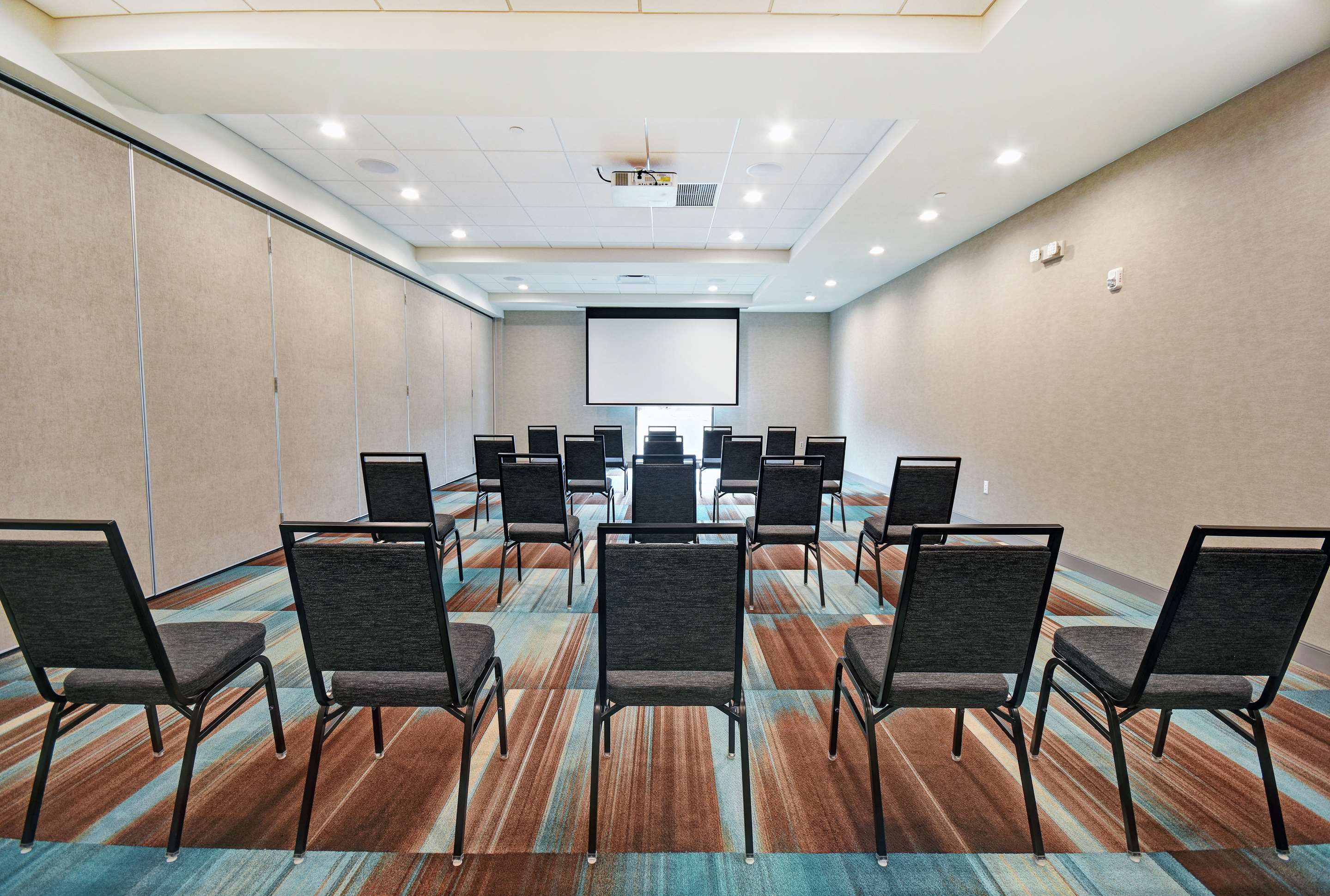Meeting Room | Home2 Suites by Hilton Beloit