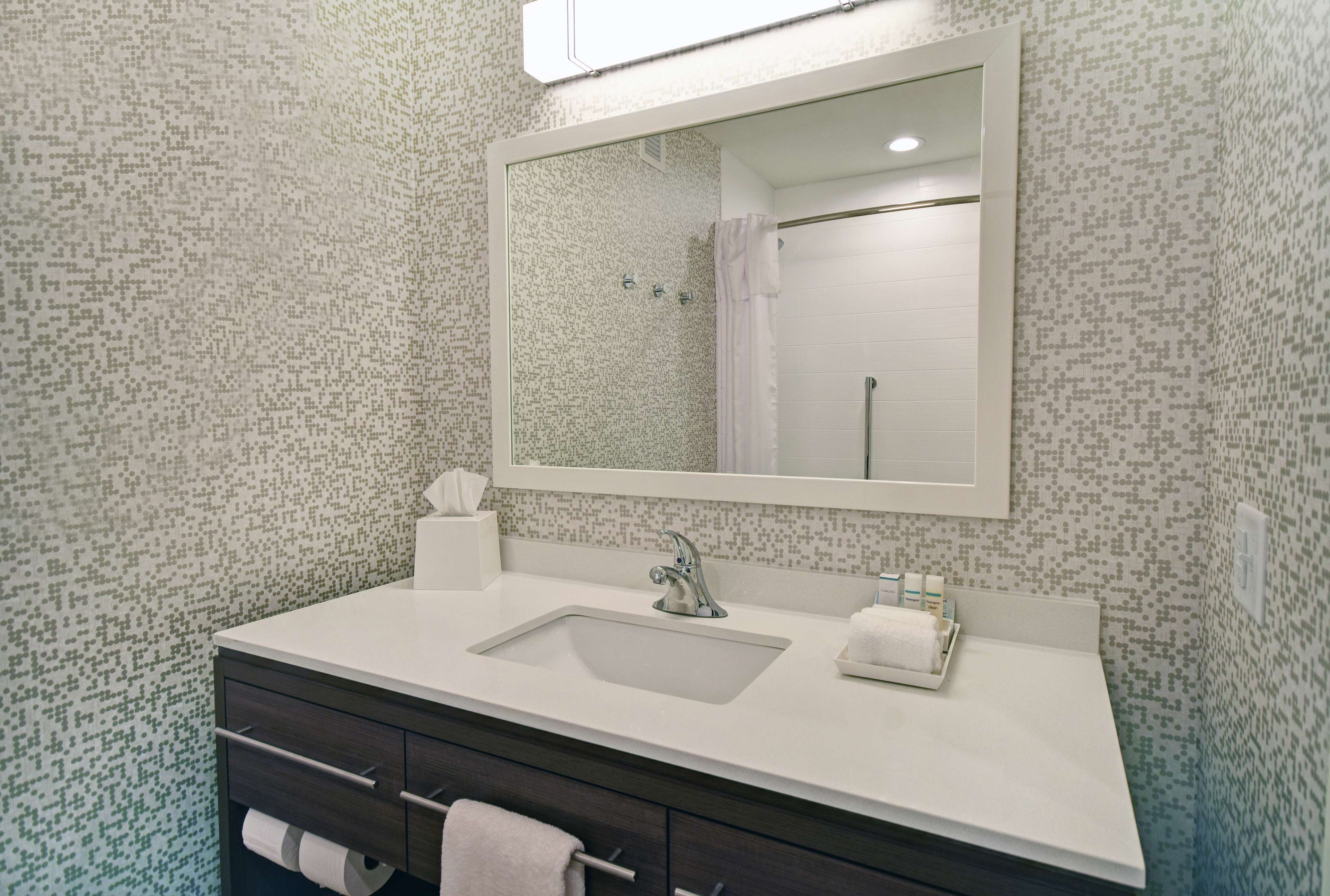 Home2 Suites by Hilton Beloit Room Type - 2 QN BEDS STUDIO NONSMOK