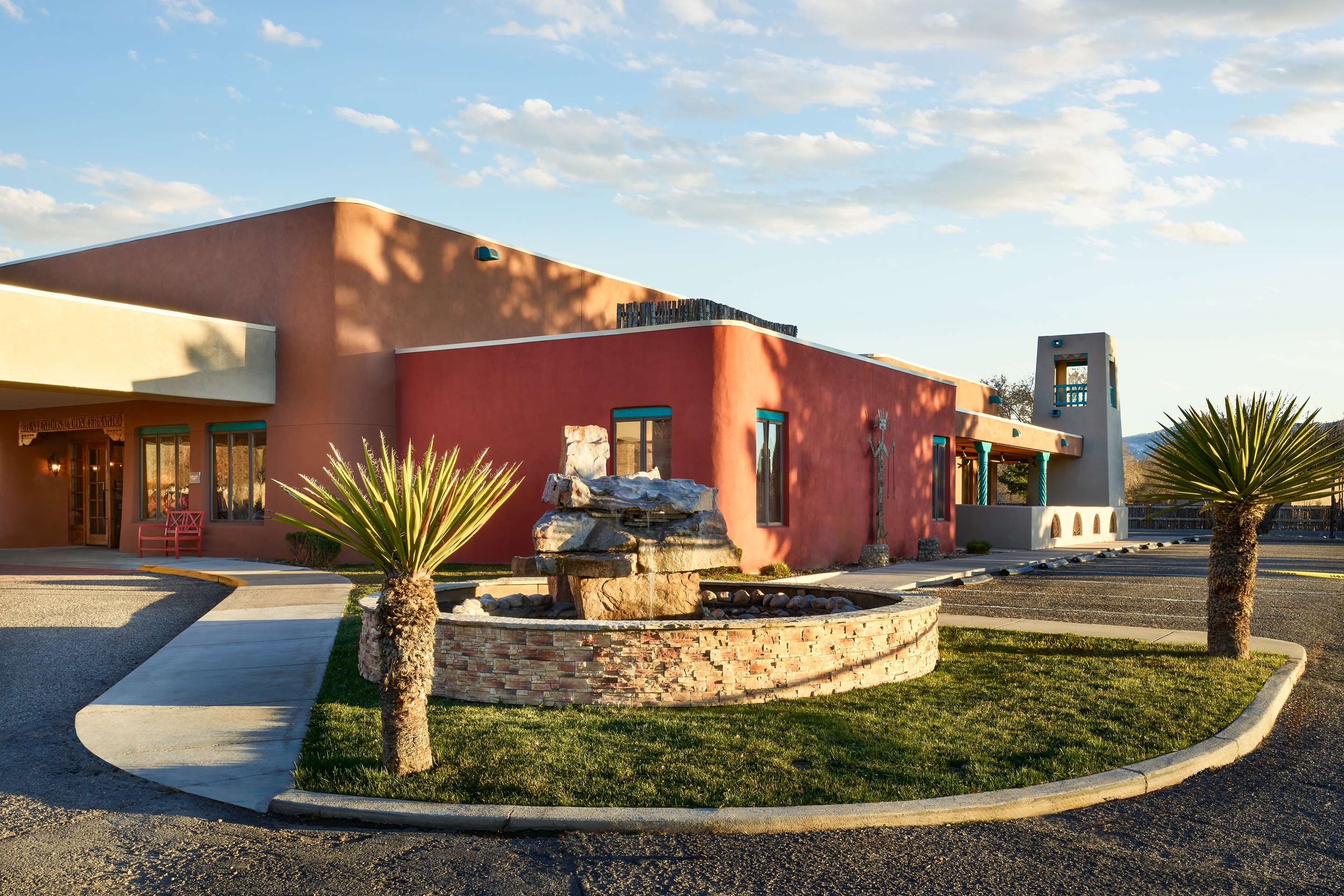 Exterior | Hotel Don Fernando de Taos, Tapestry Collection by Hilton