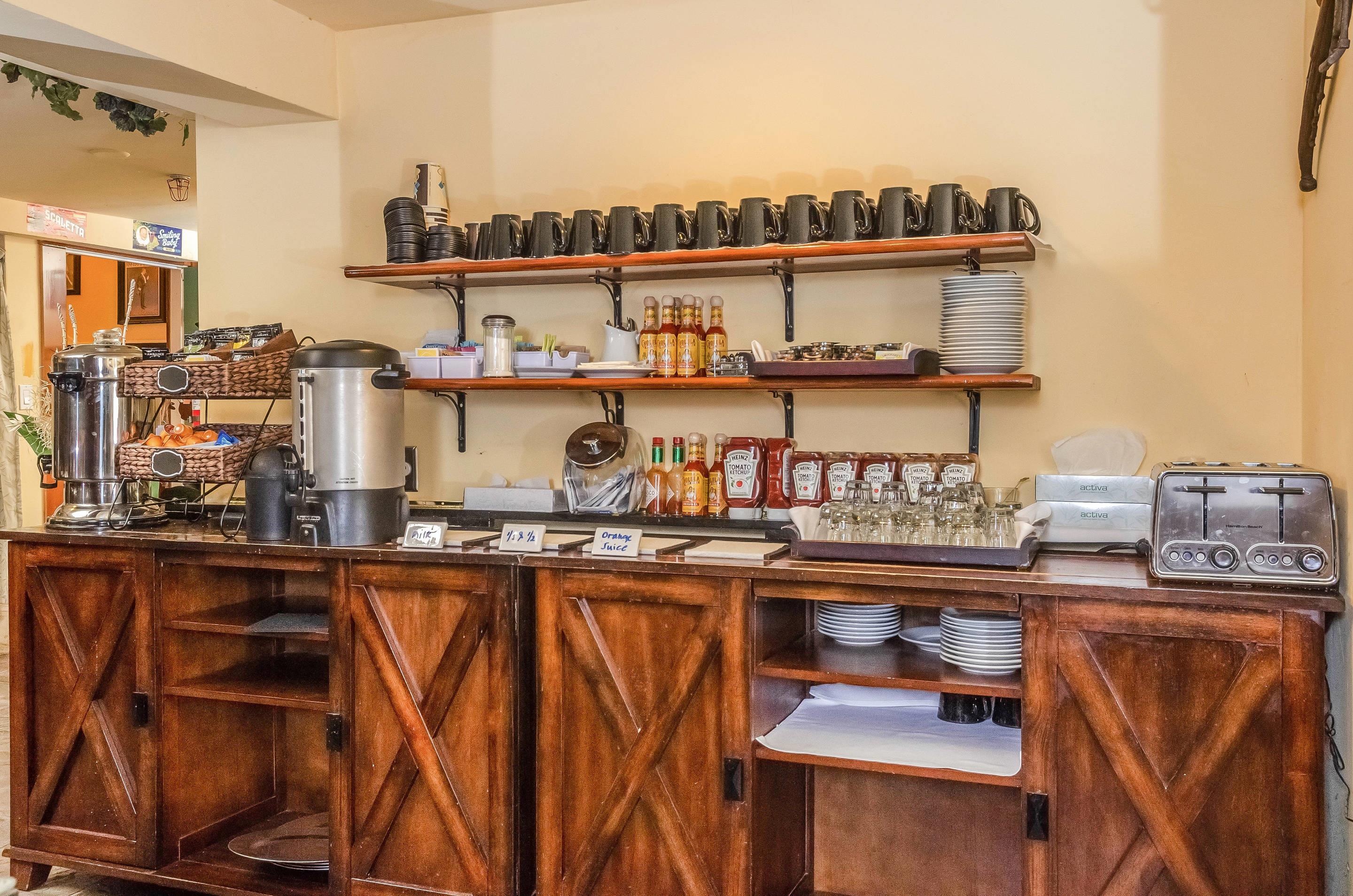 Breakfast area