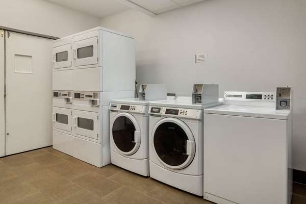 Amenities - Quality Inn Downtown Denver - I-25, Exit 212